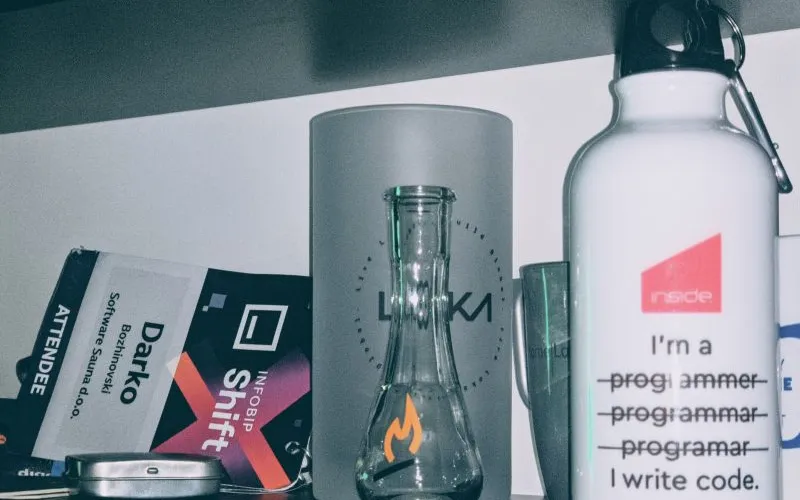 Swag corner stories - Intro