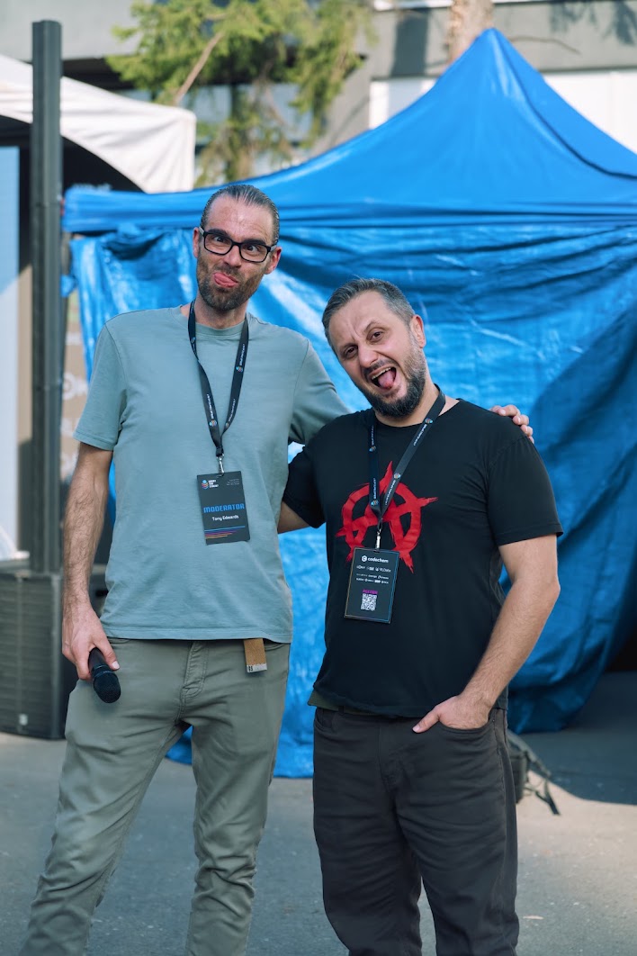 Tony Edwards and Darko Bozhinovski posing together at WhatTheStack